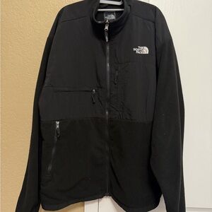 The North Face Men's Black Performance Jacket